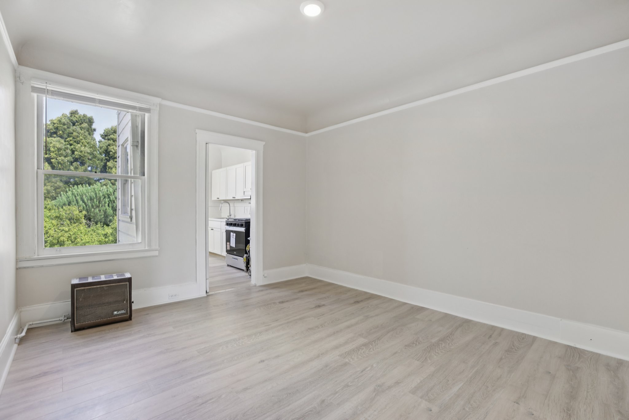 17th St 5-S1110-009.jpg