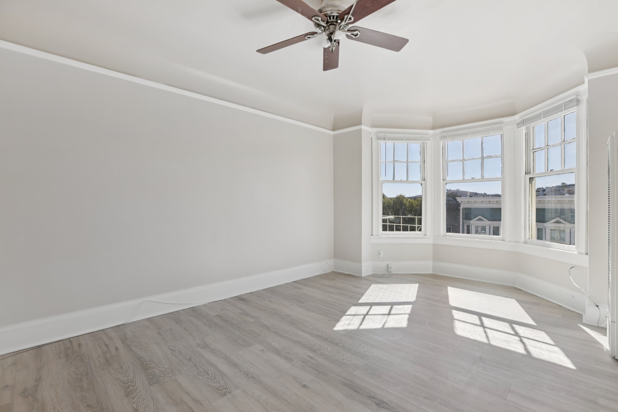 17th St 5-S1110-018.jpg