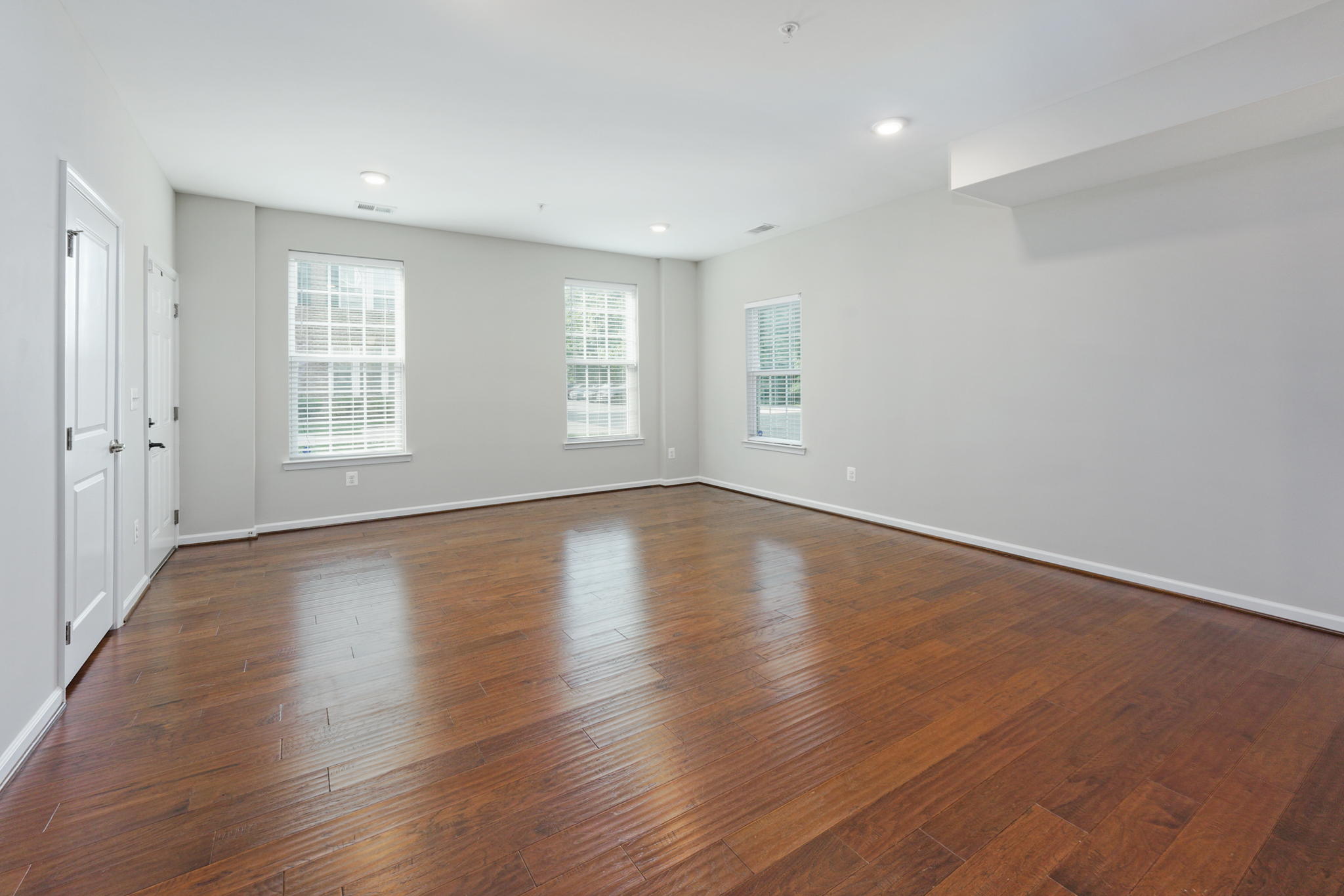 3564 Briarwood Dr, Dumfries, VA 22026 Blue Skye Media