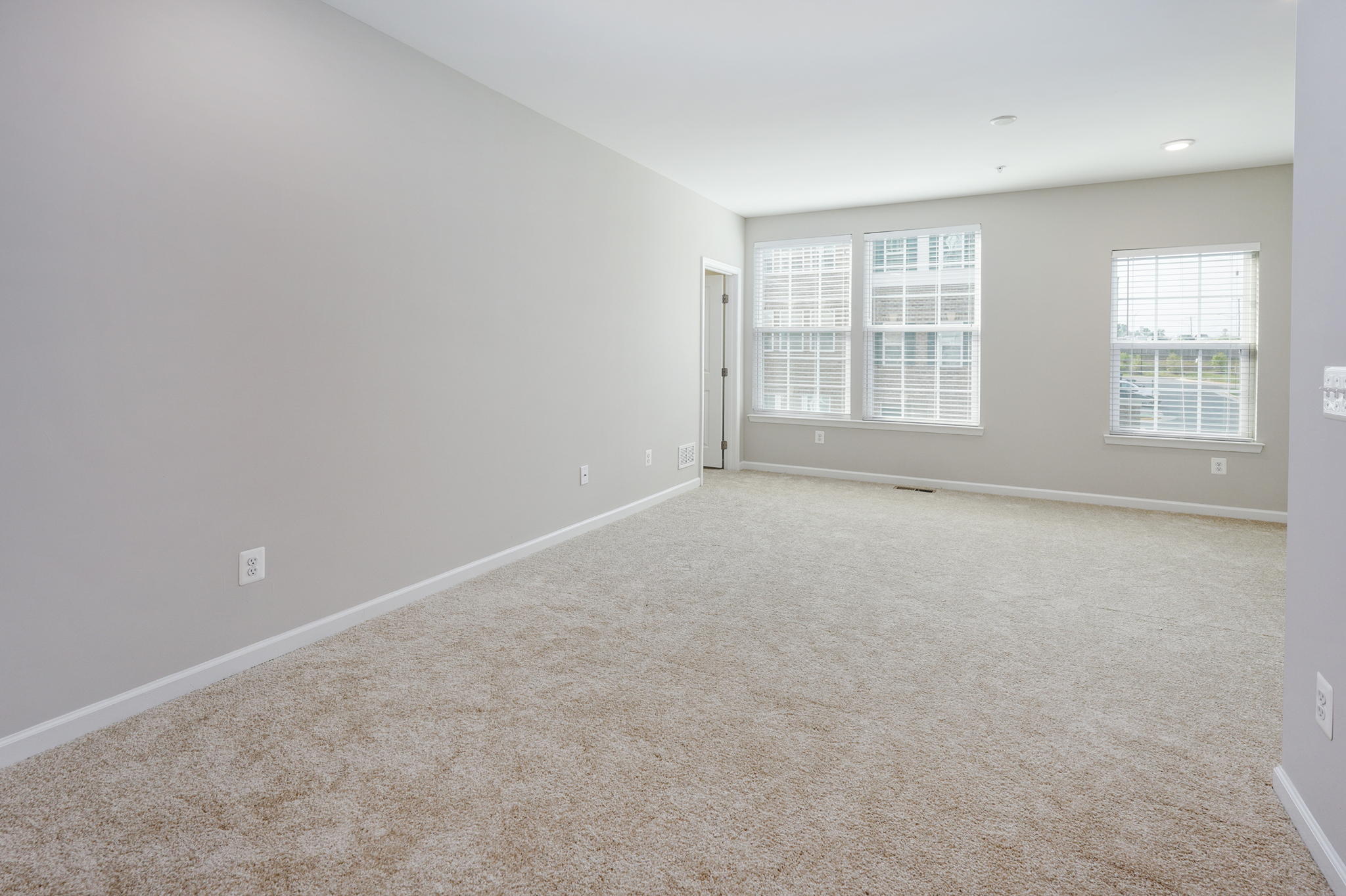 3564 Briarwood Dr, Dumfries, VA 22026 Blue Skye Media