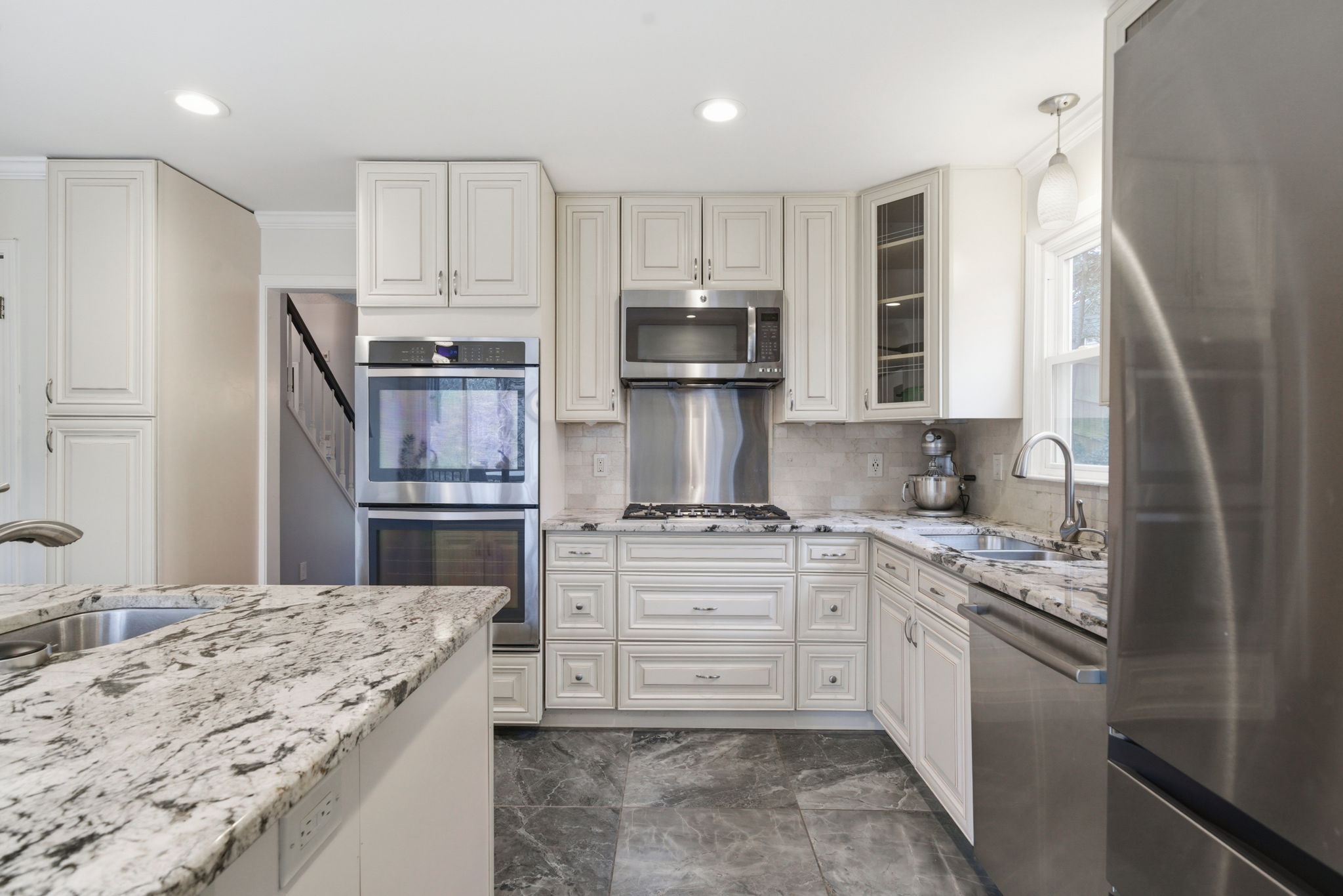 WALK INTO INSTANT $30,000+ EQUITY