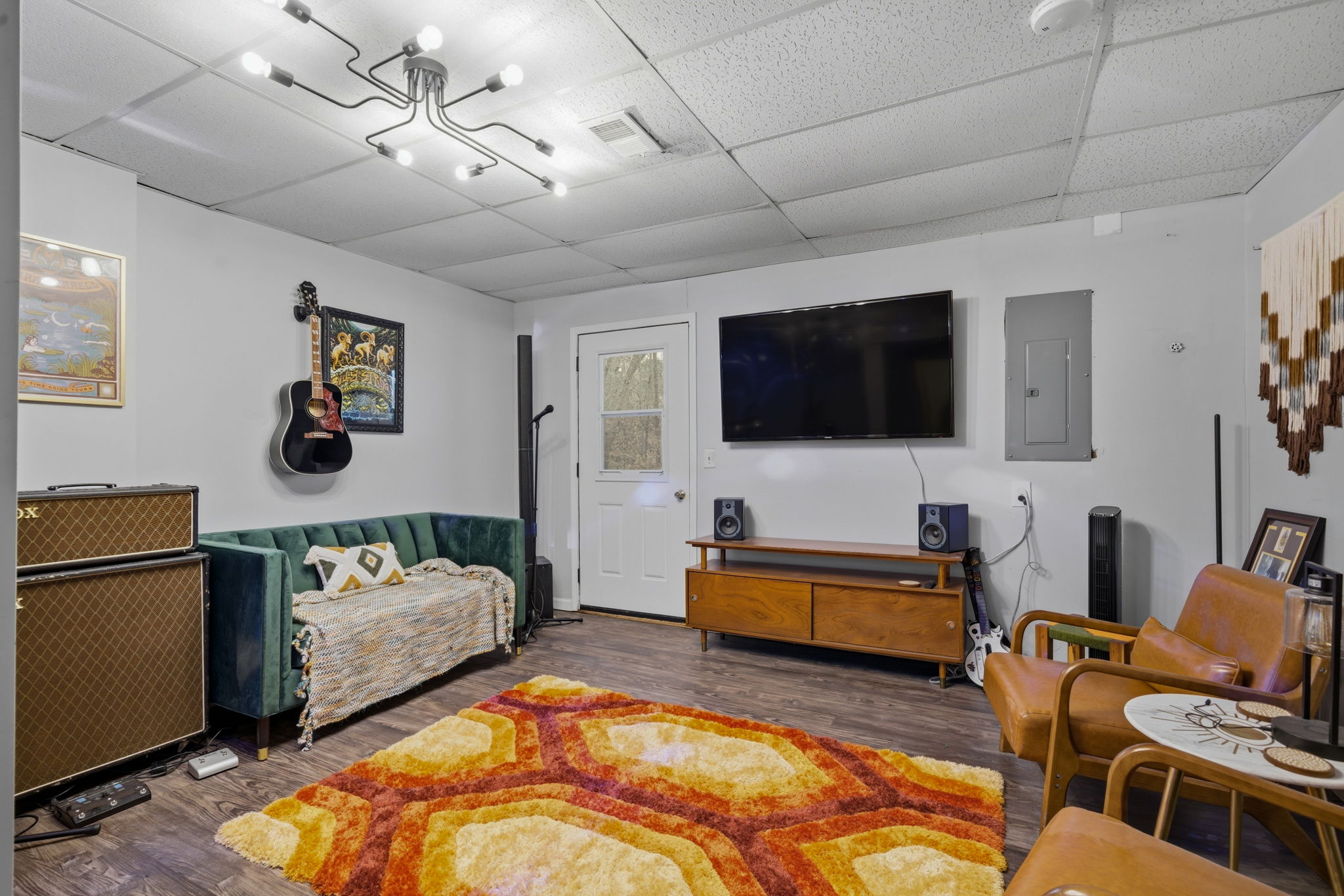 TWO BIG BEDROOMS on Walk Out Terrace Level