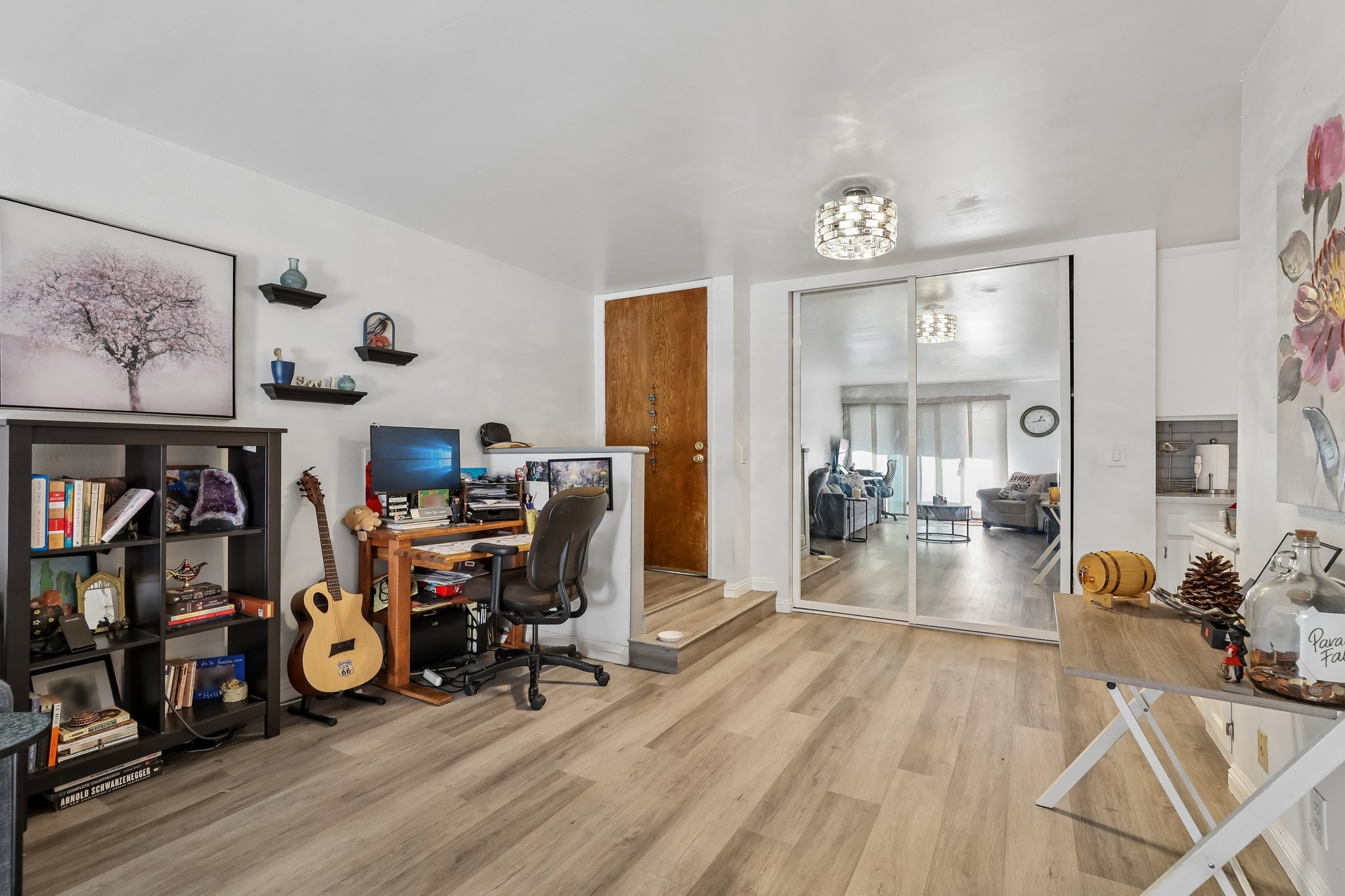 Linden Ave 165-S0905-008.jpg