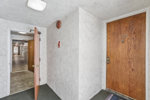 Linden Ave 165-S0905-004.jpg