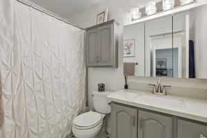 Linden Ave 165-S0905-017.jpg