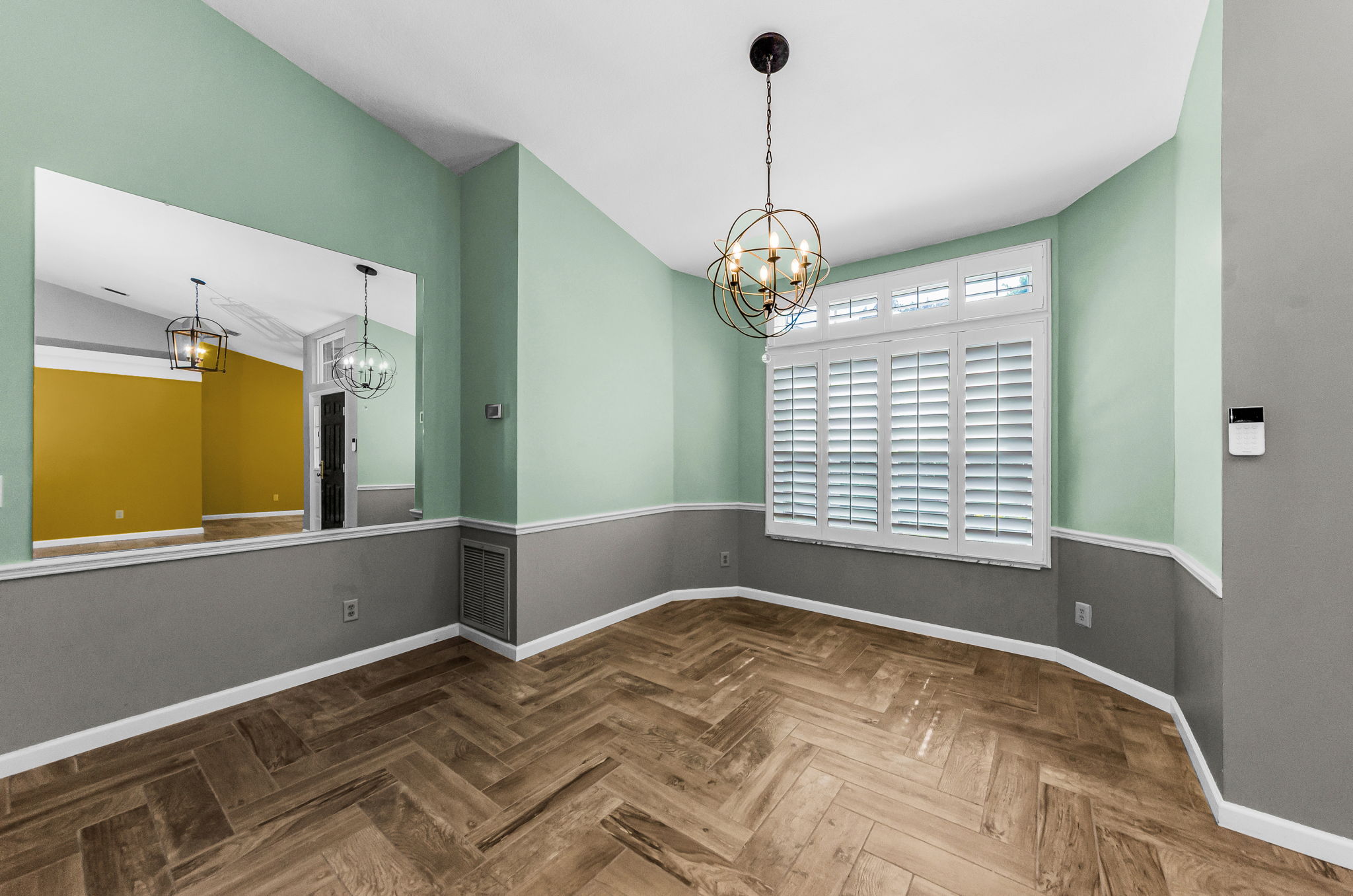 Dining Room 1-e