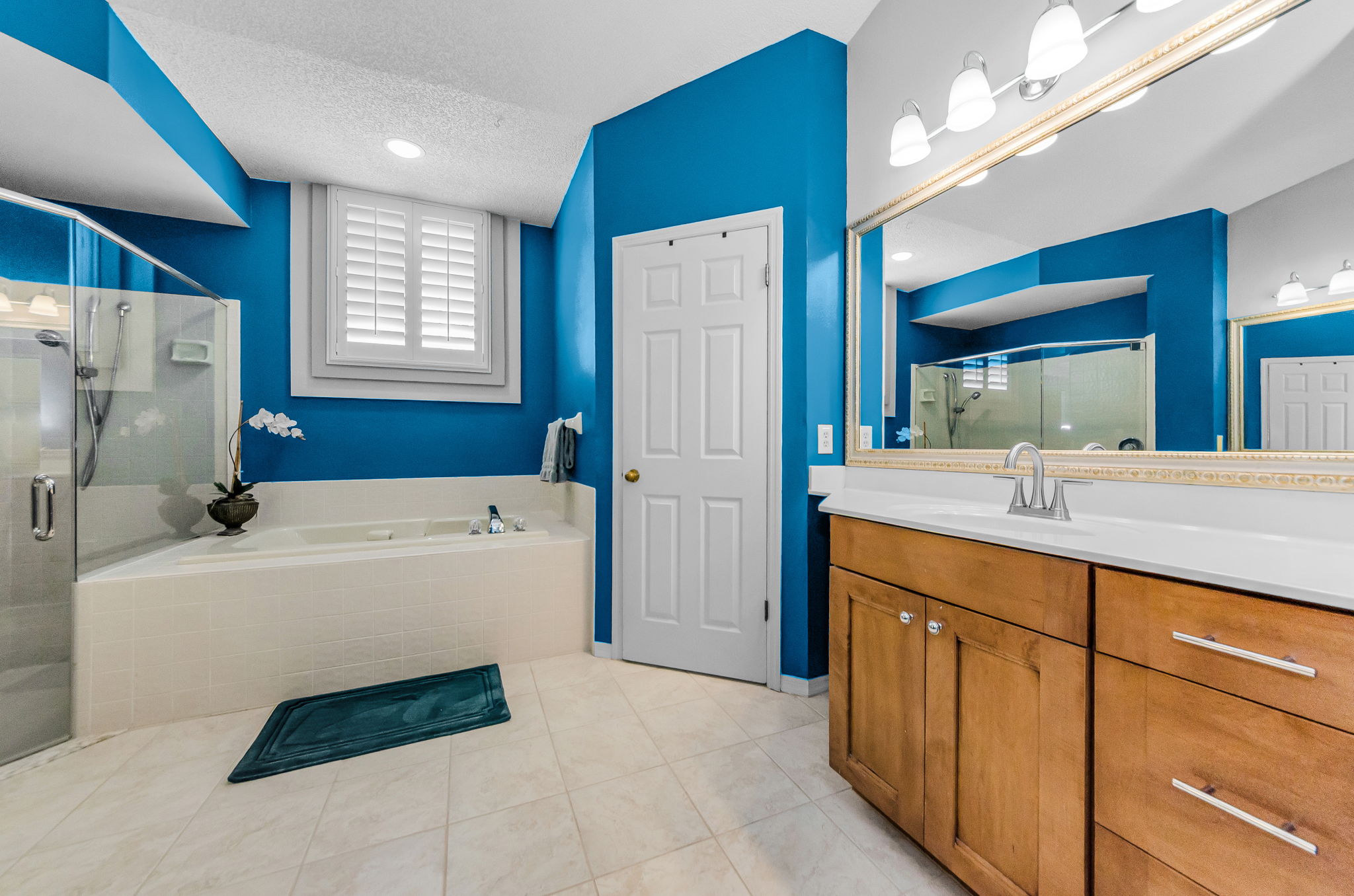 Primary Bathroom 1a-e