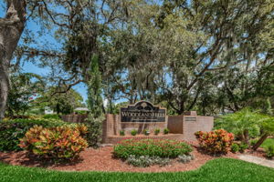 20-Woodland Hills