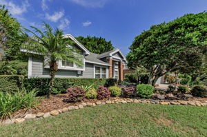 Front Exterior 4