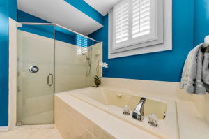 Primary Bathroom 1d