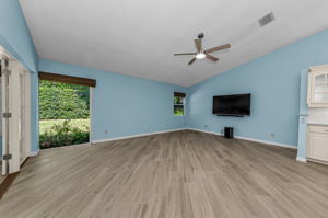 Family Room 1-e
