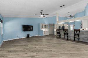 Family Room 3-e