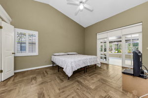 Primary Bedroom1a-e