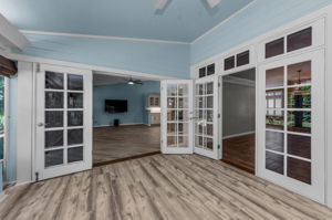 Sun Room 5-e