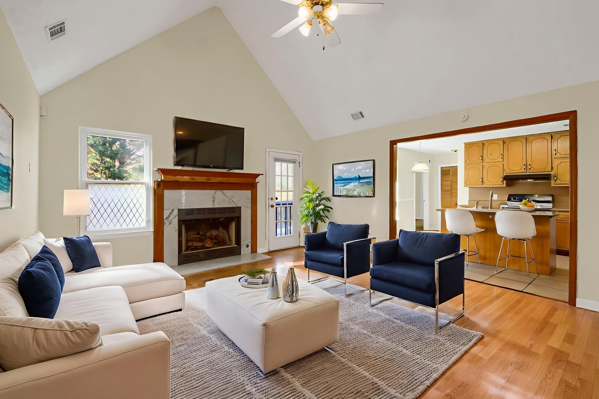 00009_IMG_9172 virtually staged.jpeg