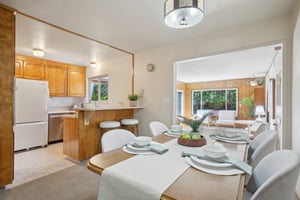 Lincoln Ave-2105-012.jpg