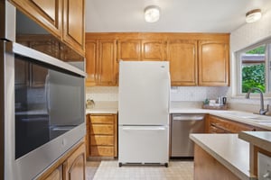 Lincoln Ave-2105-014.jpg