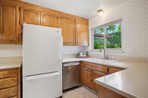 Lincoln Ave-2105-015.jpg