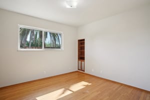 Lincoln Ave-2105-027.jpg