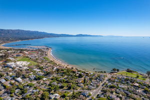 Minutes to West Beach