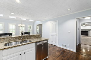 3570 W Hampton Dr, Marietta, GA 30064, USA Photo 21