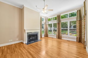 Lake Shore Rd-S0110-007.jpg