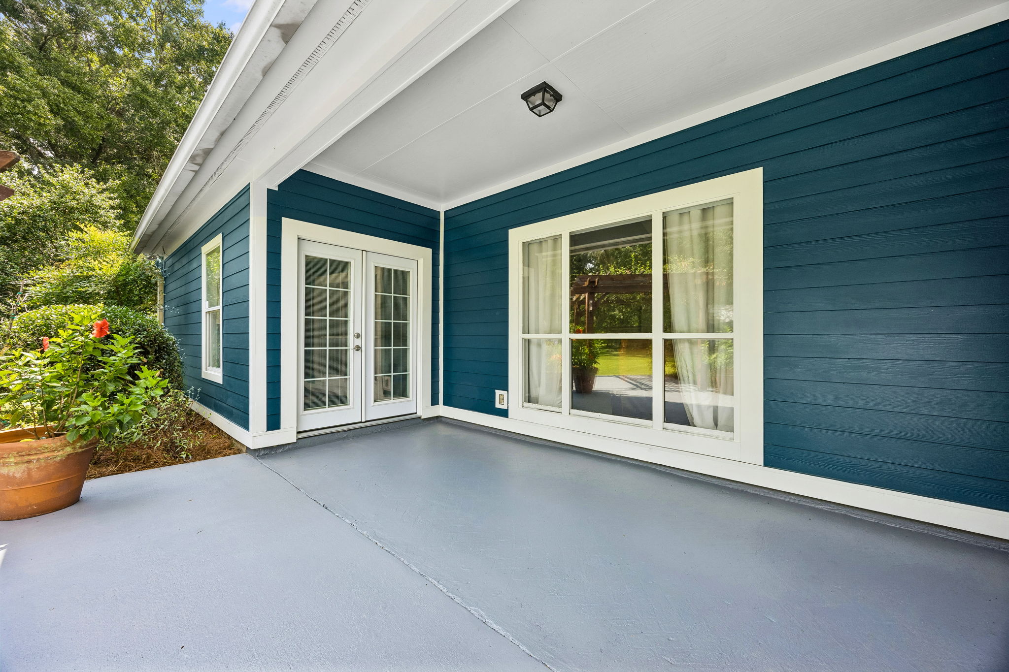 Covered Porch