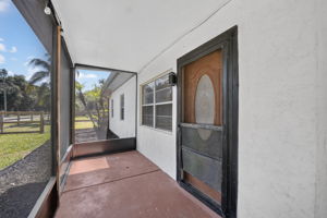 Screened Front Patio