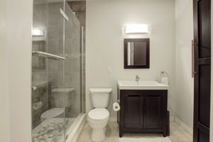  Photo 40