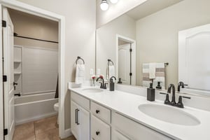 Terra Alta Dr-L0307-039.jpg