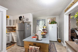  Photo 48