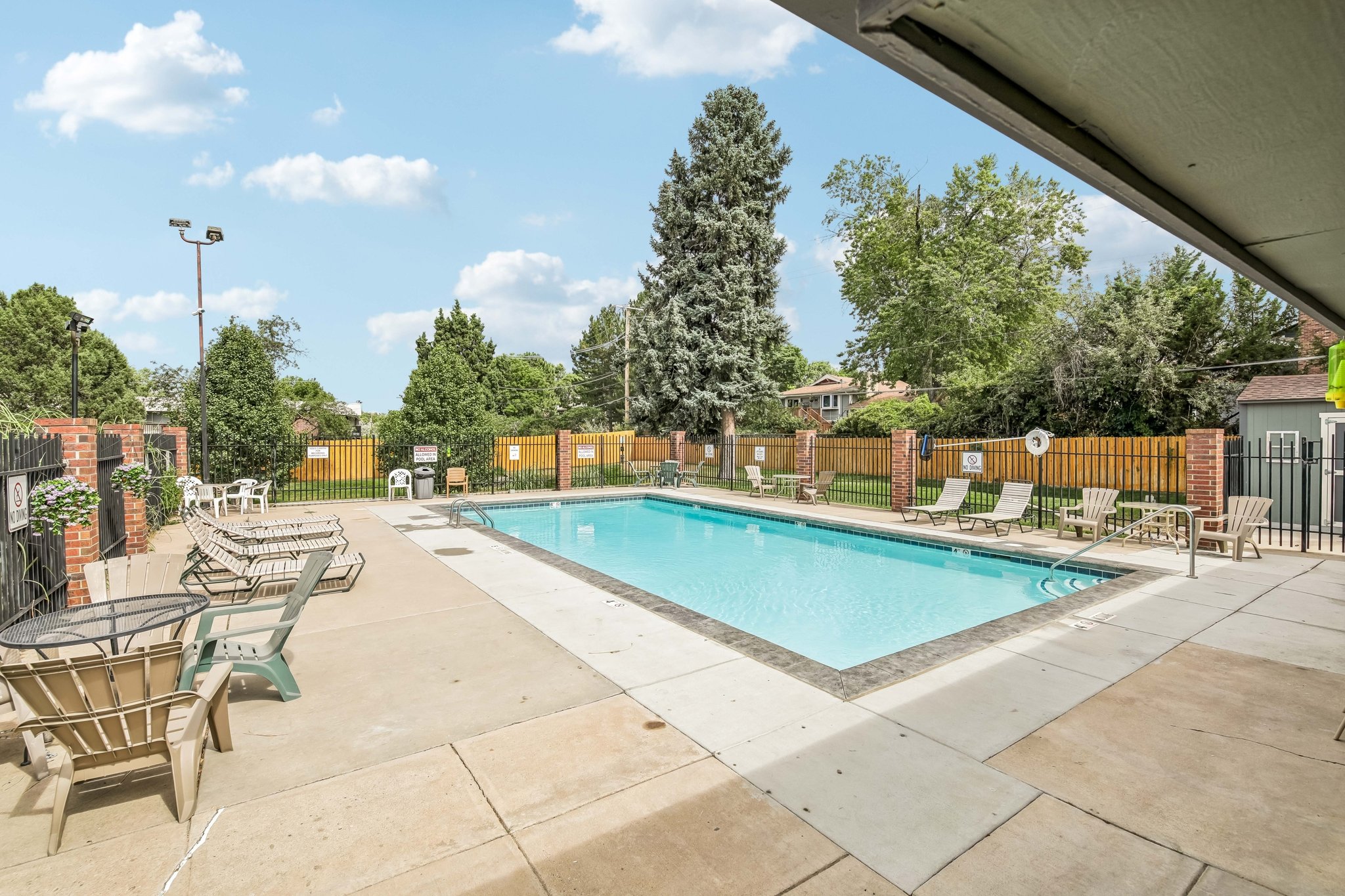 S Depew St 101-2407-903.jpg