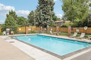 S Depew St 101-2407-902.jpg