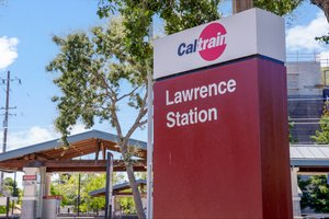 Lawrence CalTrain Station