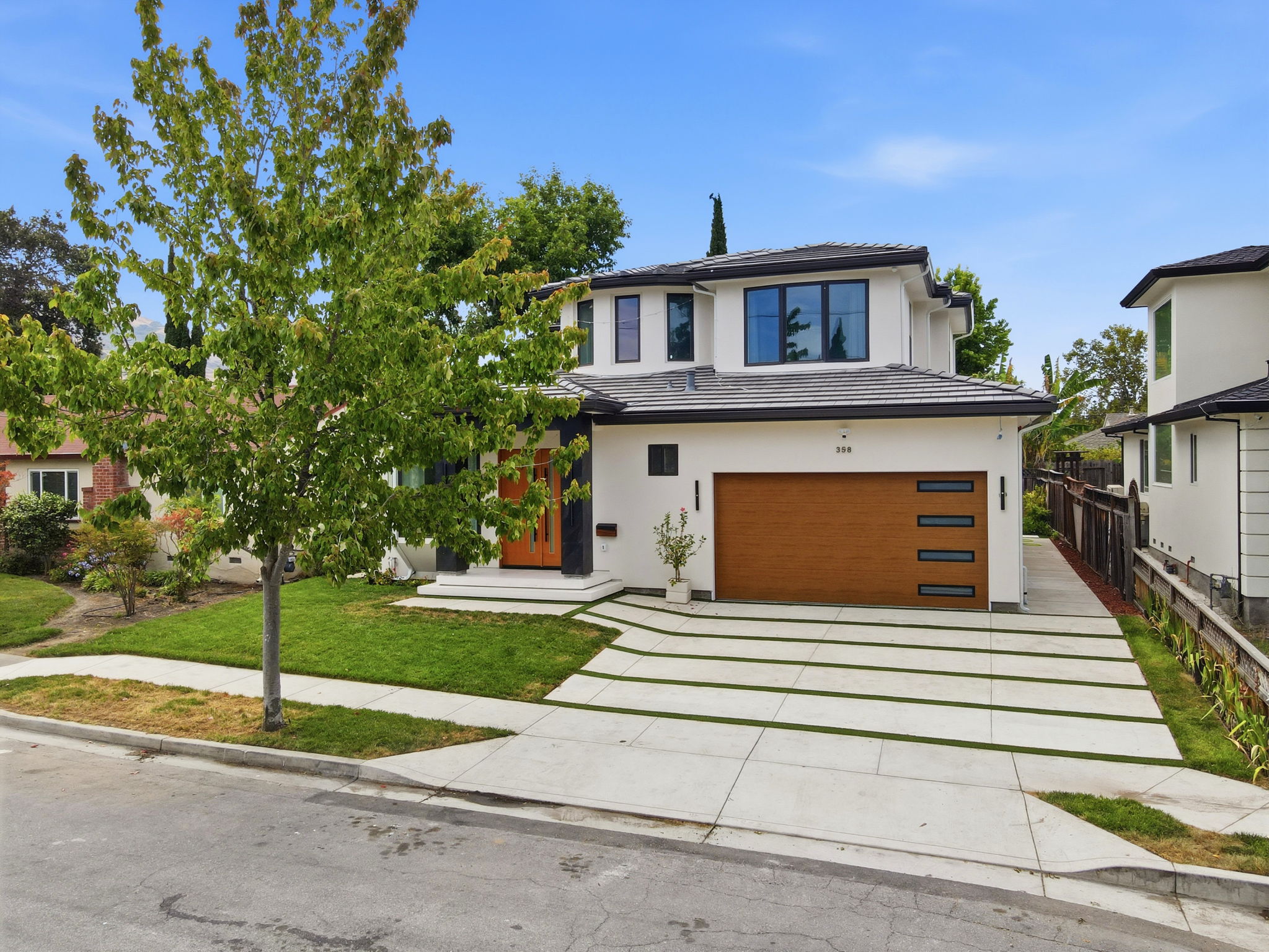 002_F8_AERIAL_358 Anza St