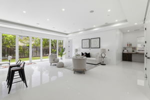 010_F8_358 Anza St