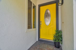 007_358 El Portal Way