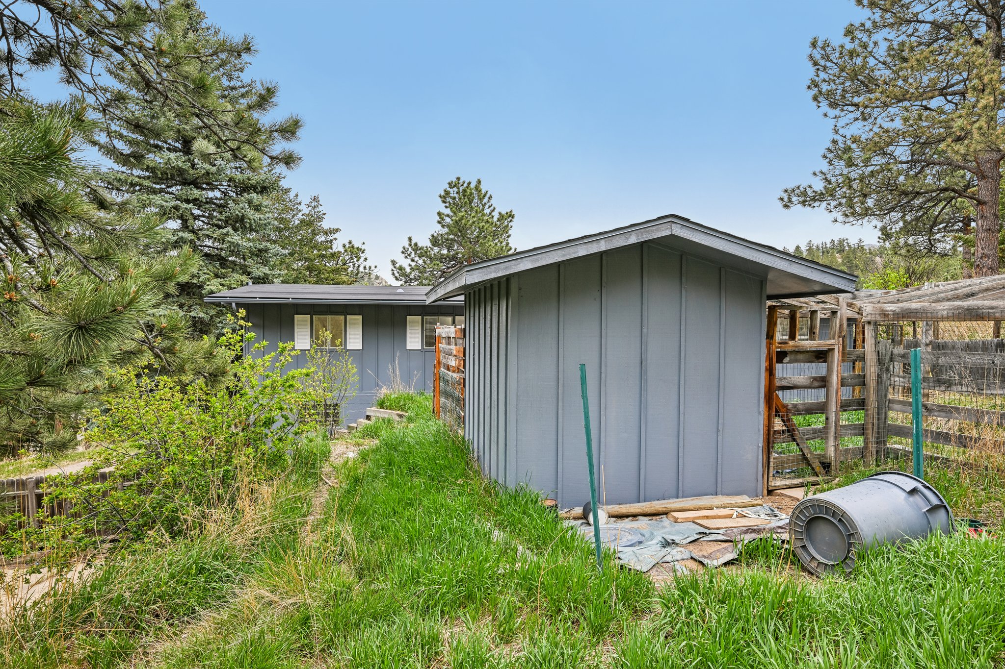 Kelly Rd-S1705-055.jpg