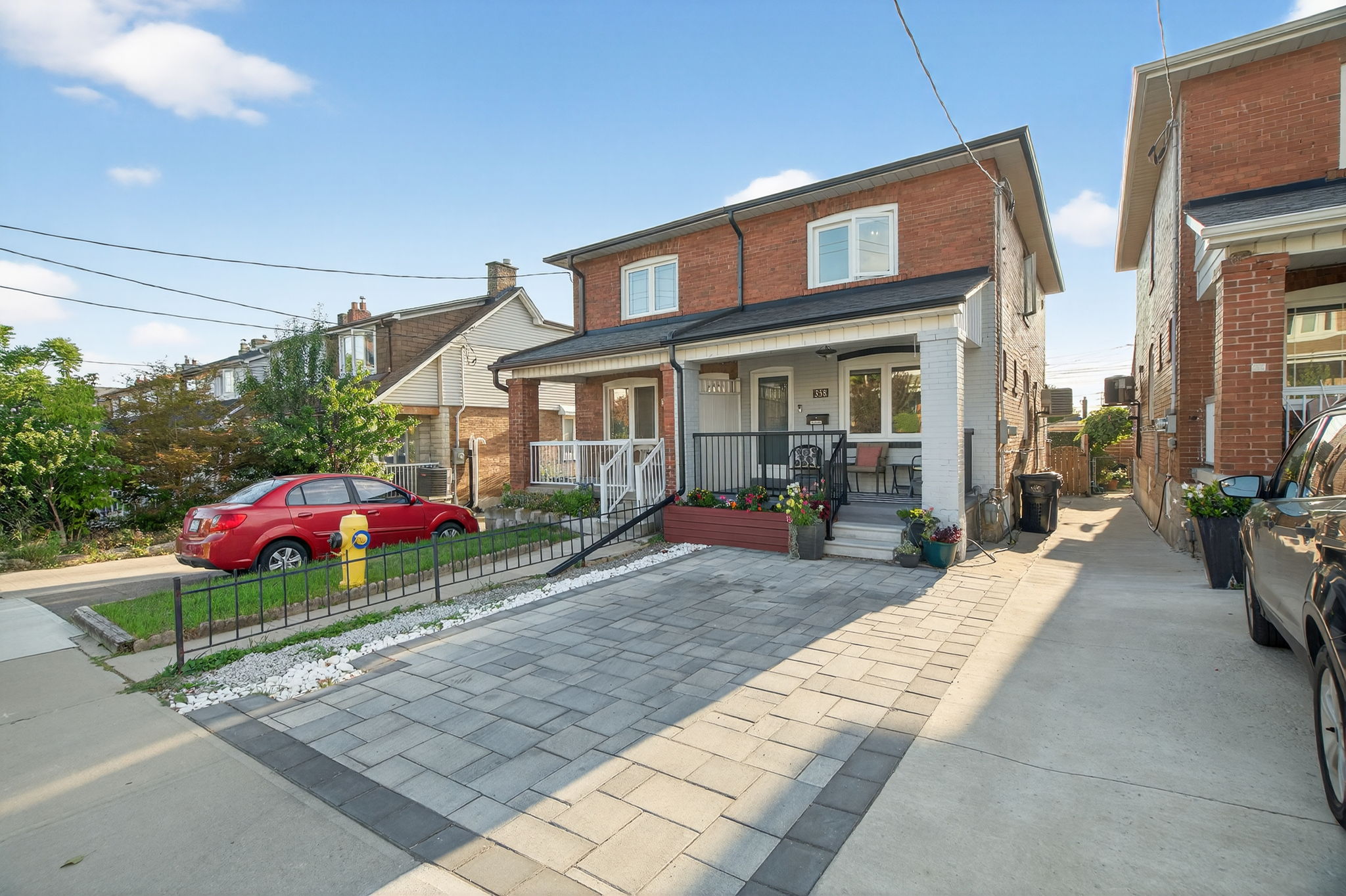 358 McRoberts Ave Toronto, ON M6E 4P9