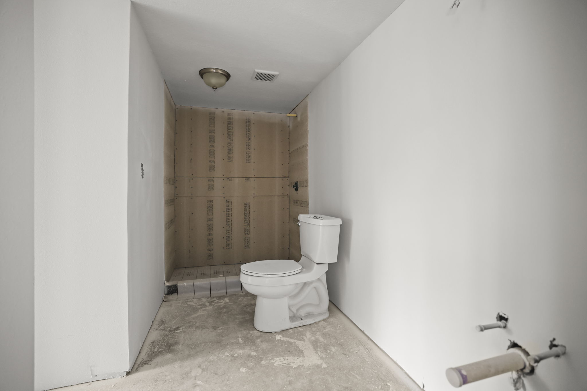 Bathroom 1 - 495A0094