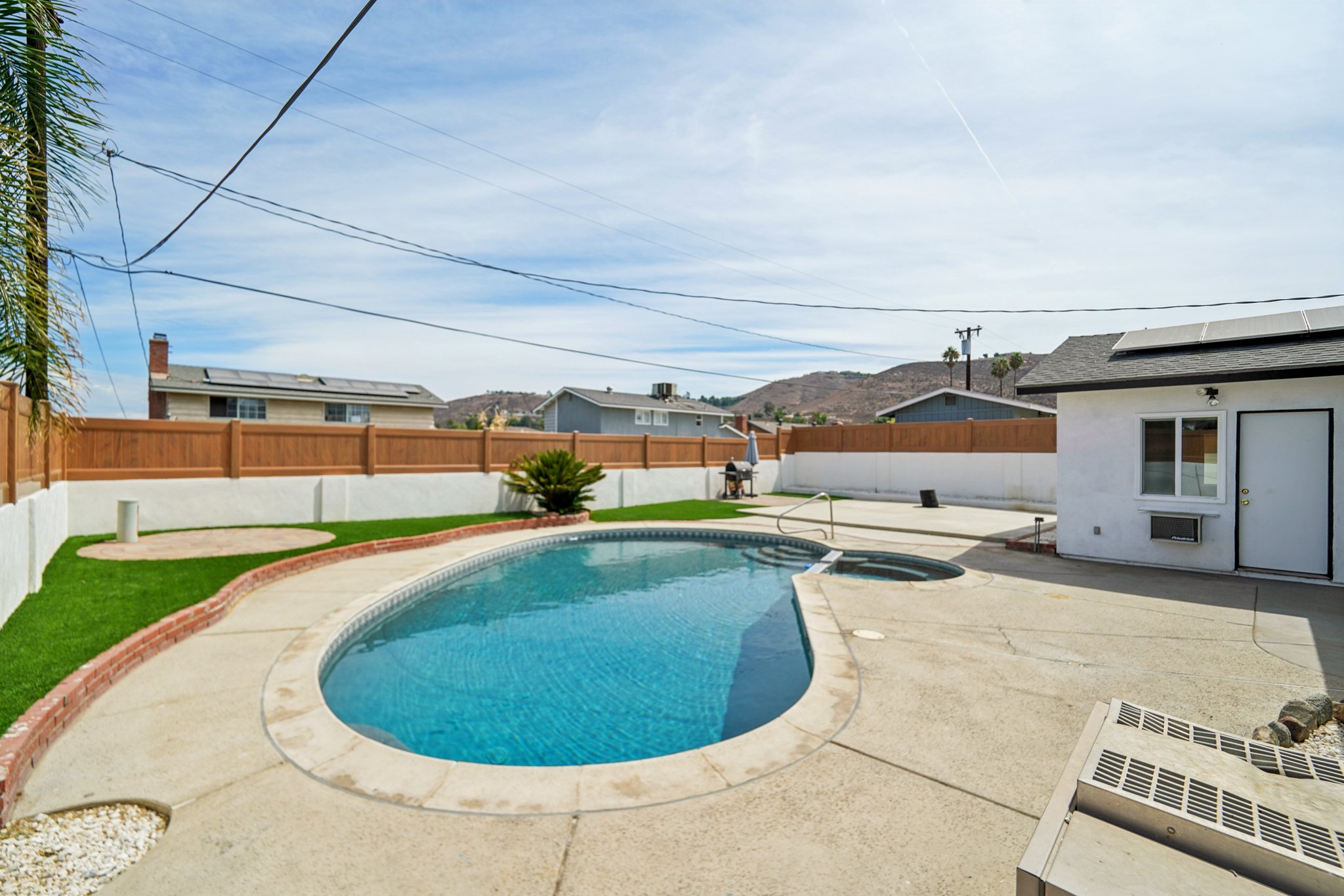 Dixie Ln-S1809-053.jpg