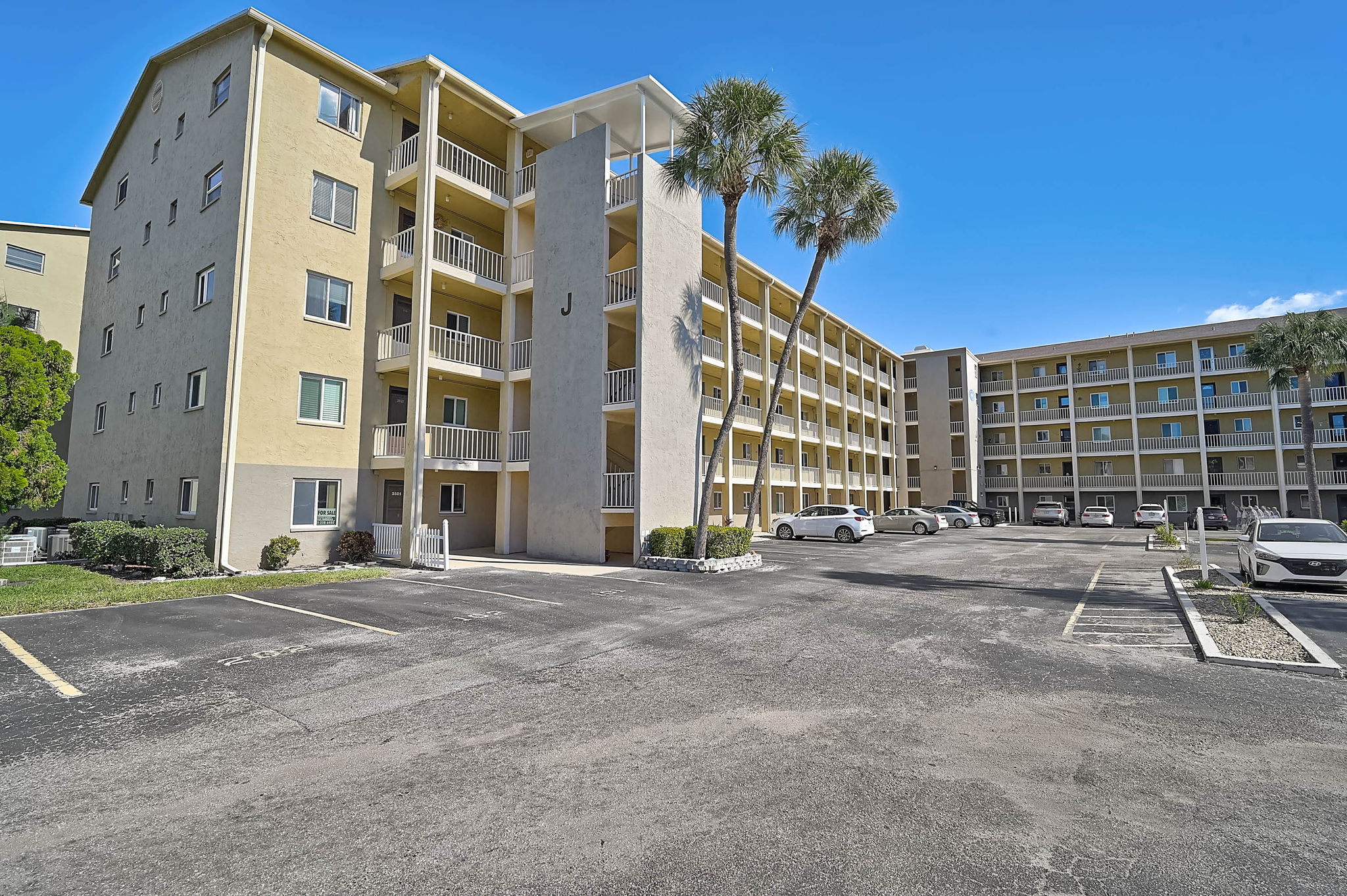 3585 Lake Bayshore Dr - Unit J-301-4