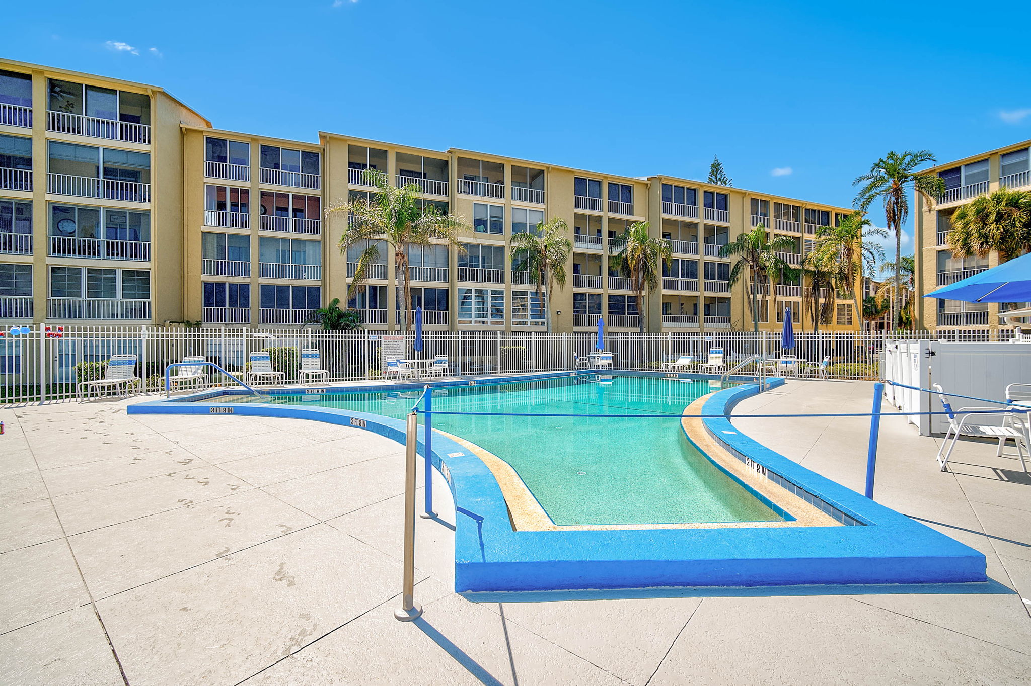 Lake Bayshore Dr -Amenities-5