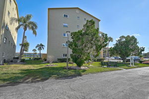 3585 Lake Bayshore Dr - Unit J-301-33