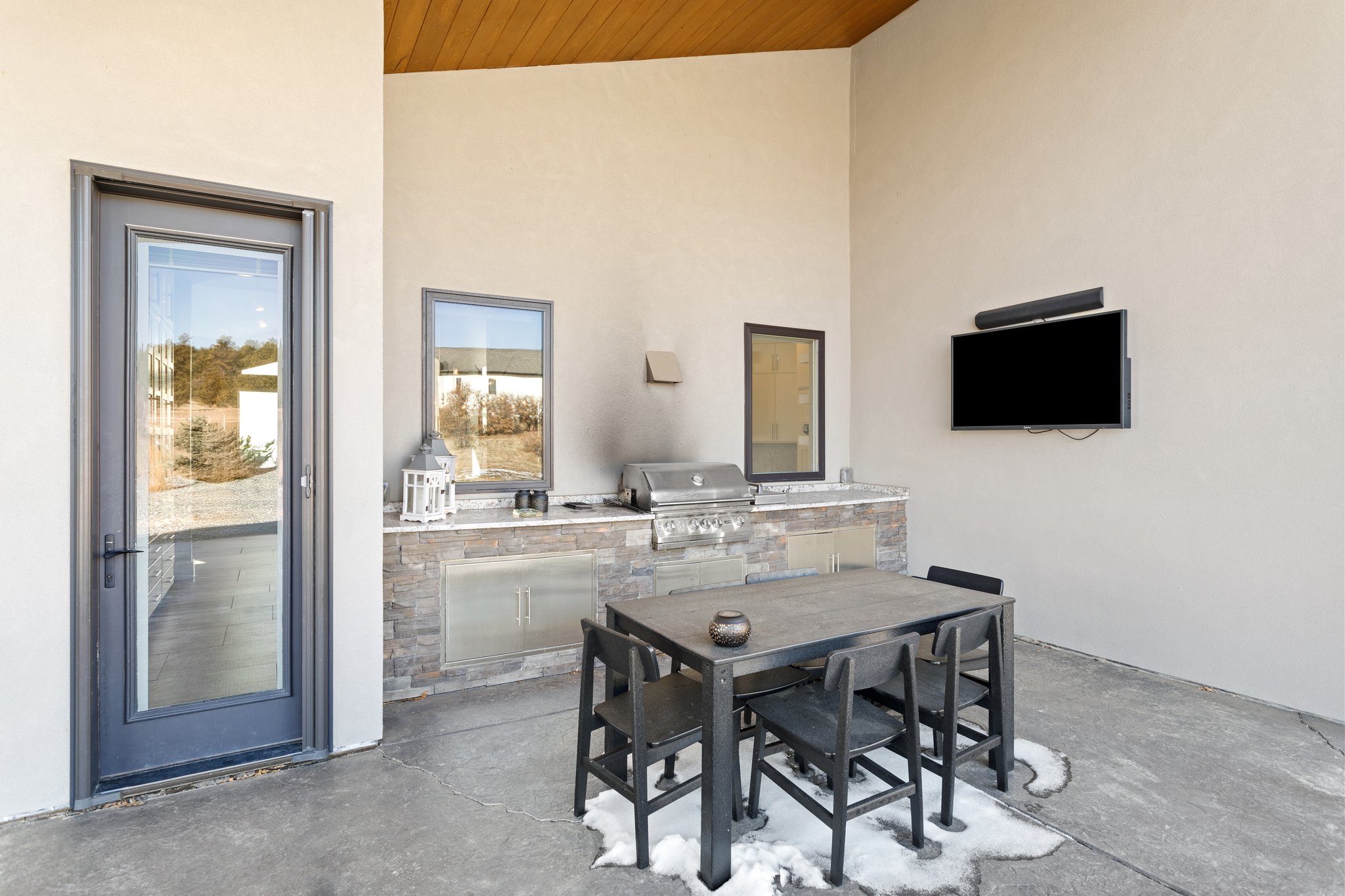 Backyard Kitchen Patio