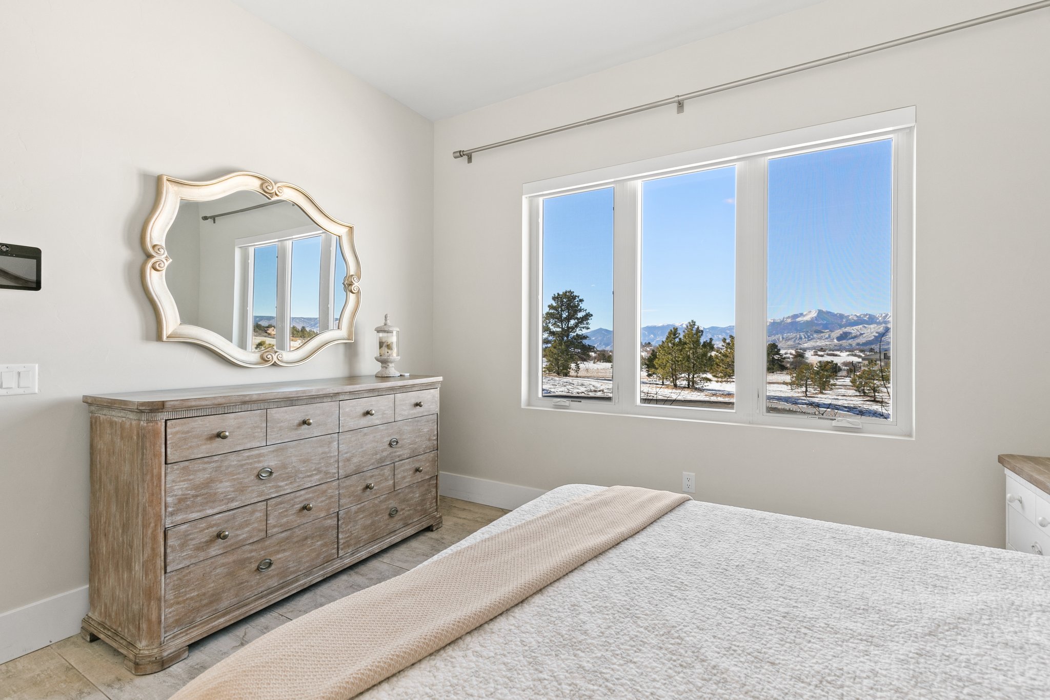 Main Level Guest Bedroom