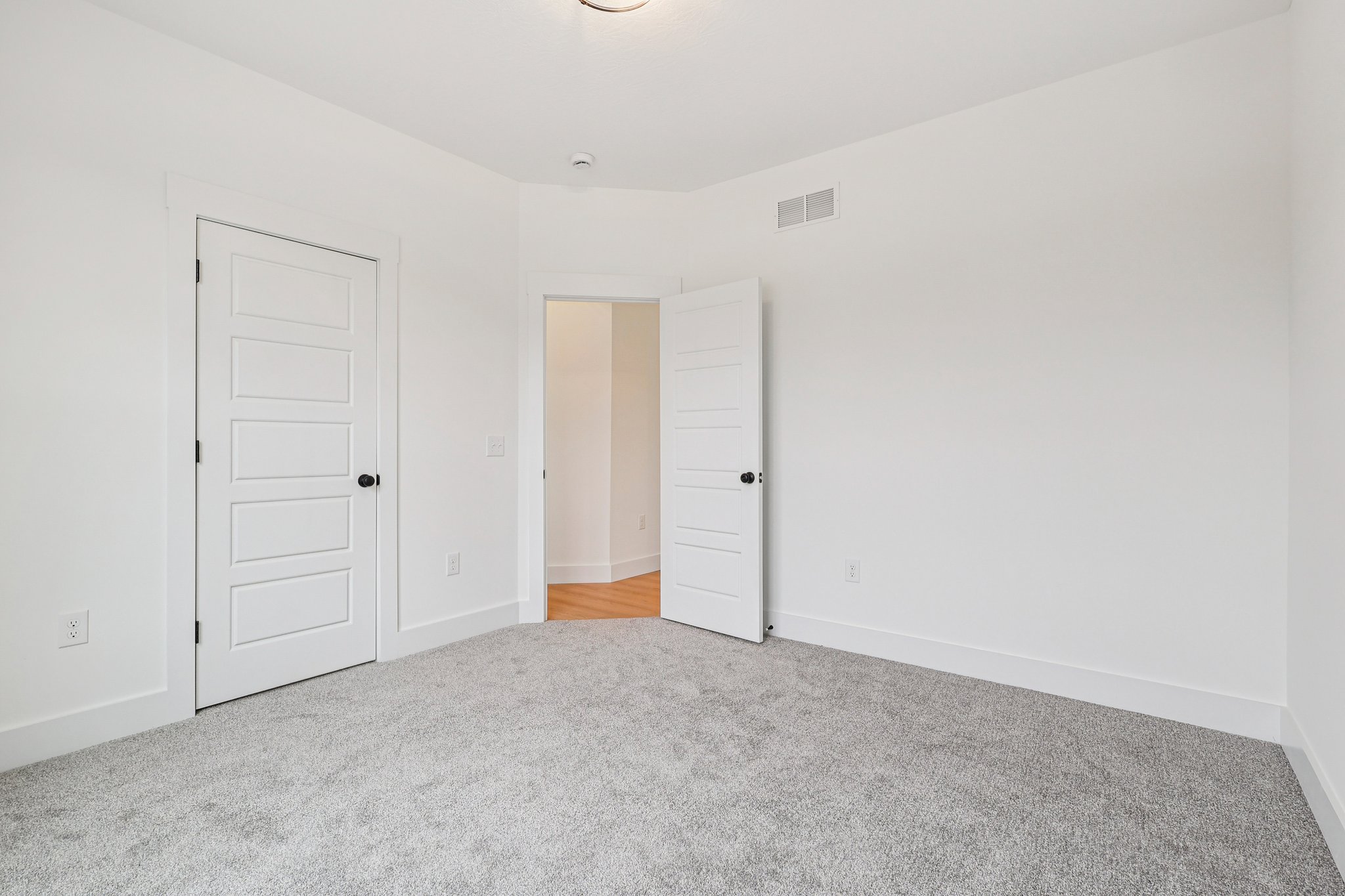 Longhorn Dr-S0603-039.jpg