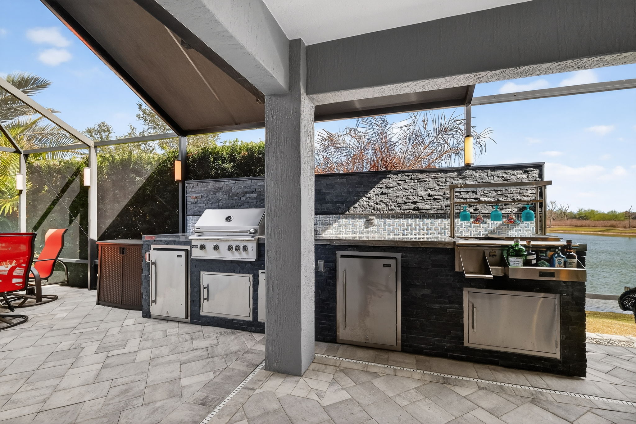 Custom Outdoor Kitchen and Bar