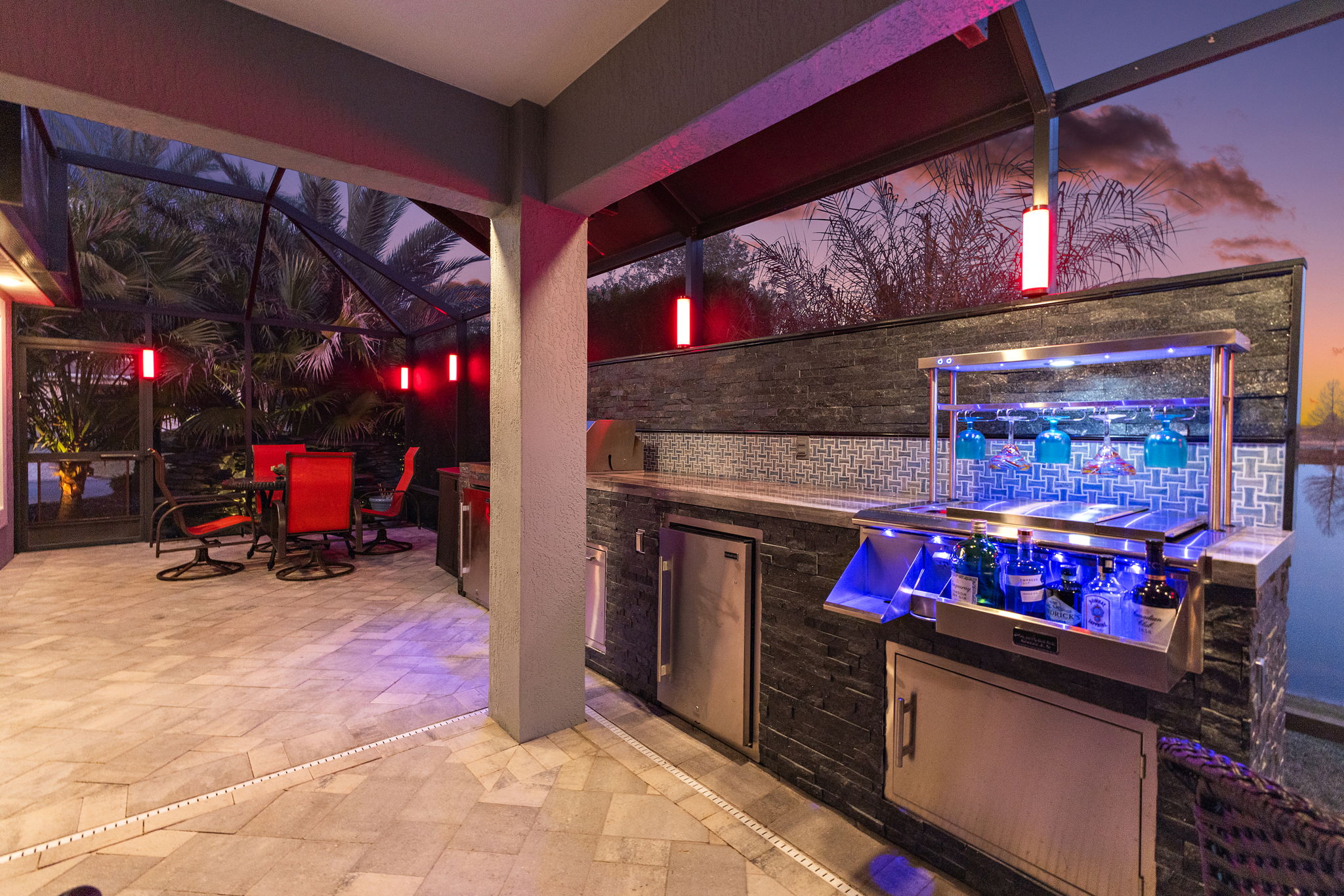 Twilight of Lanai and Custom Outdoor Kitchen and Bar