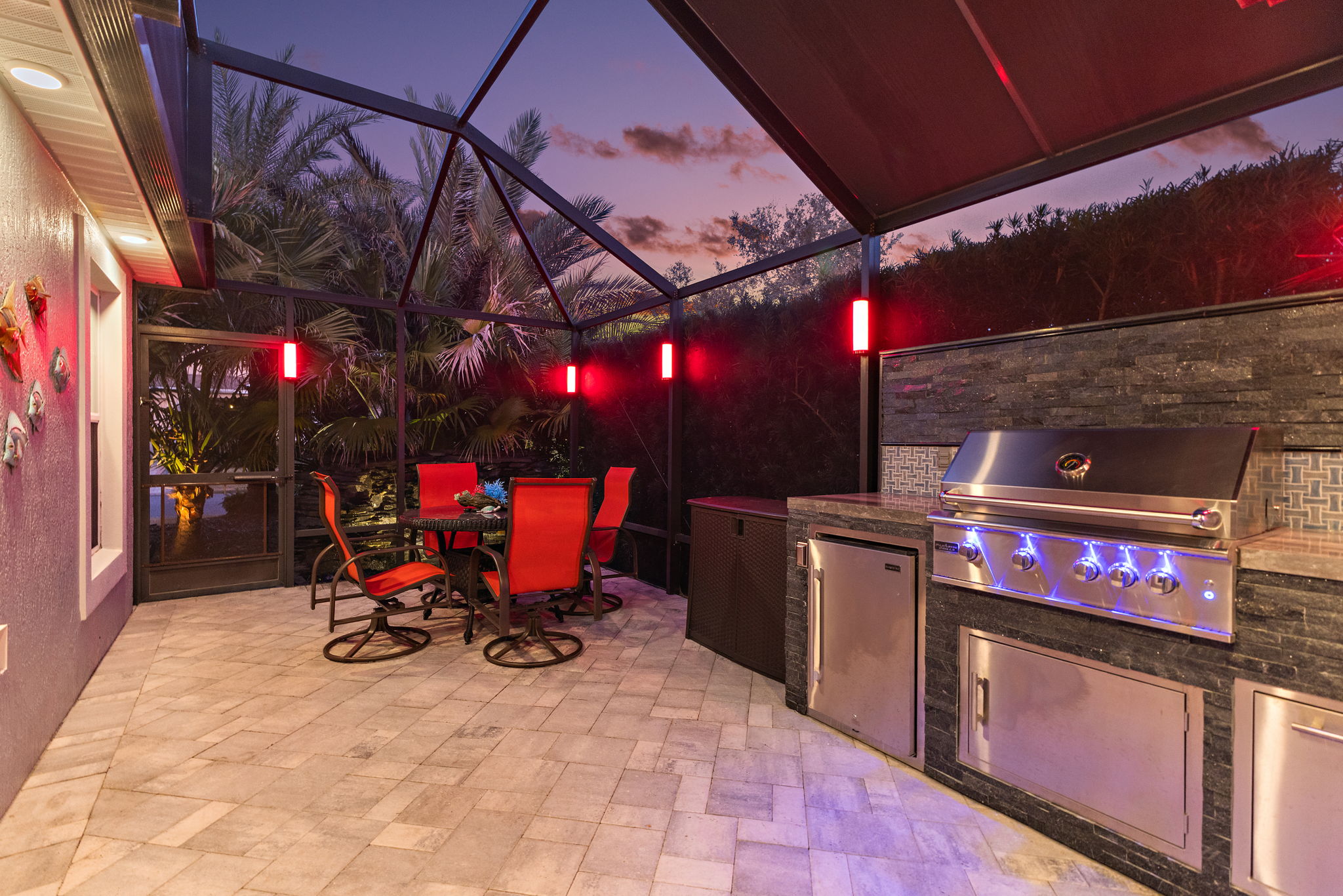 Twilight of Lanai and Custom Outdoor Kitchen and Bar